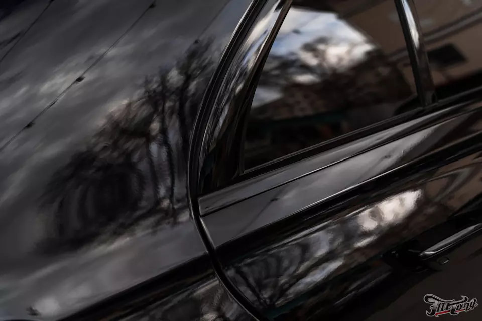 Mercedes S class (W223). Комплексный антихром экстерьера и оклейка в глянцевый полиуретан!
